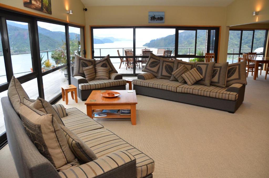 Okiwa Bay Lodge Picton Ngoại thất bức ảnh